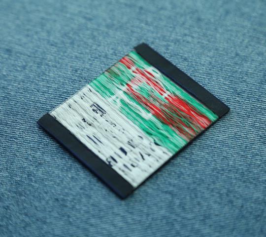 Factory fashion Customized sewing labels Shirt Bags garment label tag Woven Labels for clothes